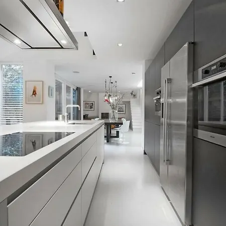 Ragot Modern Bed & Breakfast Amsterdam