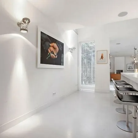 Ragot Modern Bed & Breakfast Amsterdam